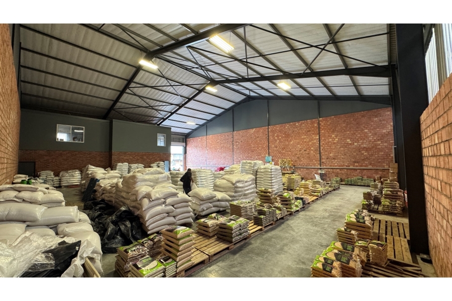 To Let commercial Property for Rent in Greenbushes Eastern Cape